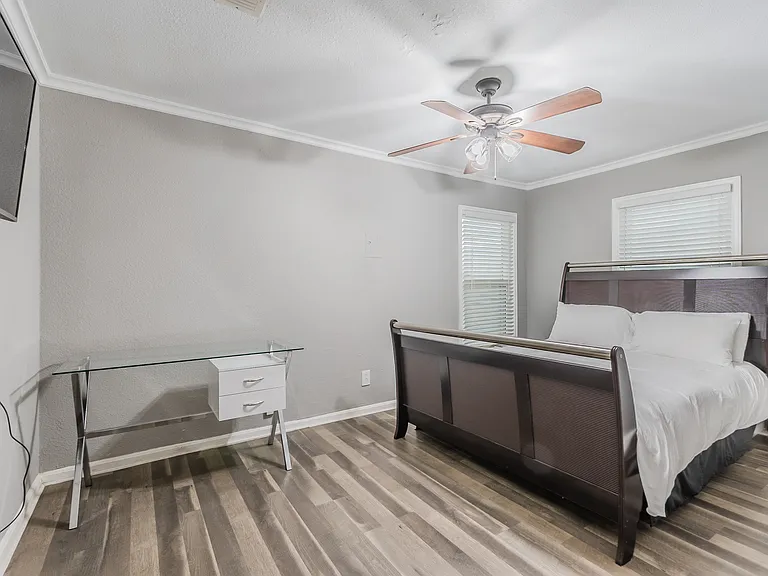 3225 Merida Ave — Photo 19