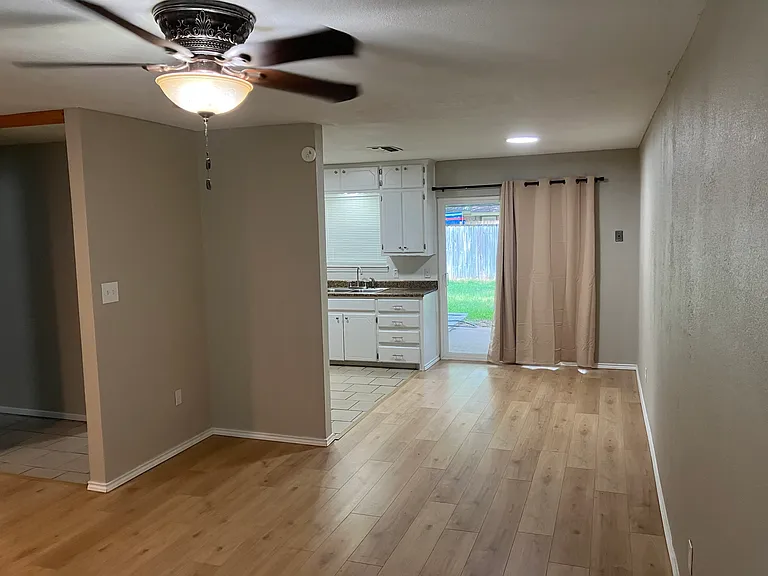 429 Marsha St — Photo 16