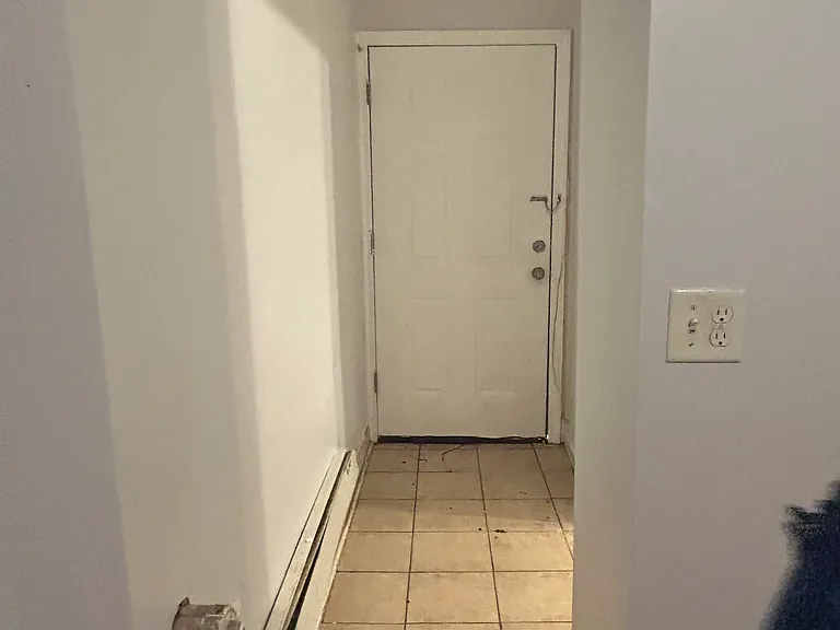 676 Bergen Ave #1 — Photo 4