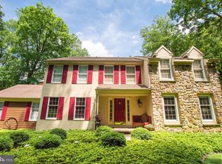 801 Lisadell Dr, Kennett Square, PA 19348