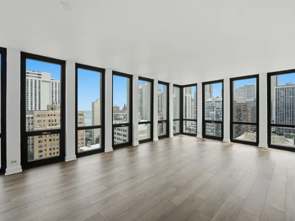 1 E Scott St, Chicago, IL
