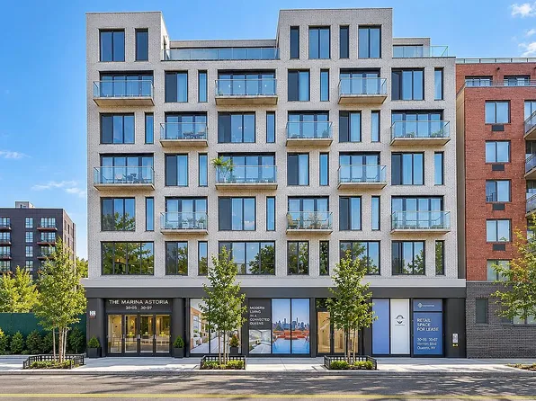 30-05 Vernon Blvd #4H, Astoria, NY 11102