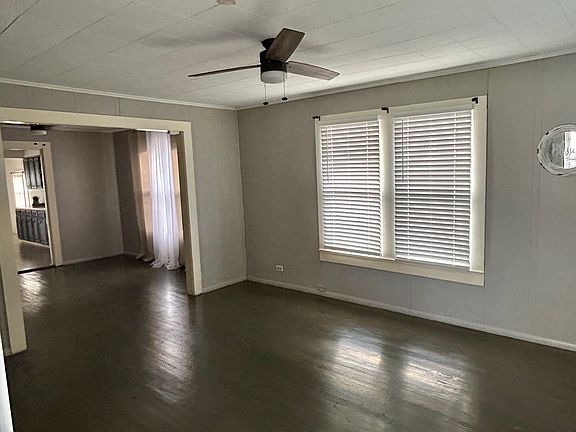2nd image of 218 Rockwood Ct