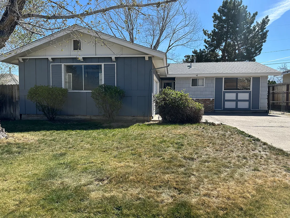Building Photo - 1365 Akard Dr