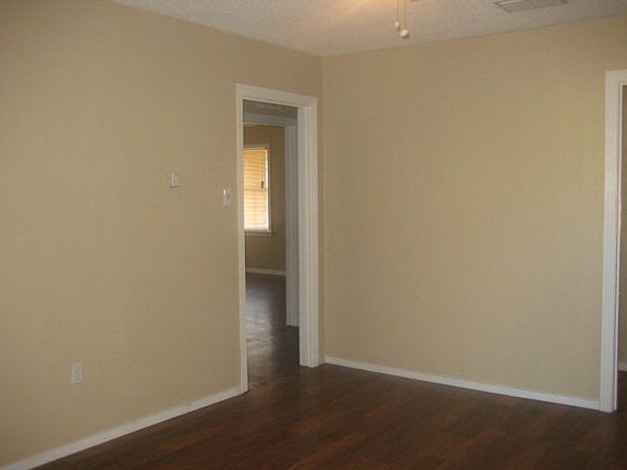 3rd image of 1201 Smith St