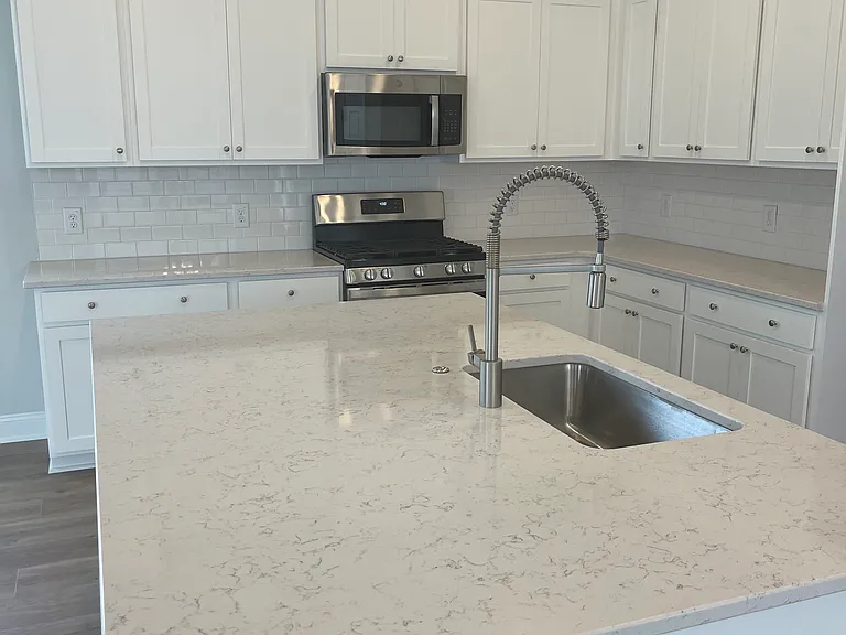 1931 Longhorn Ln — Photo 13