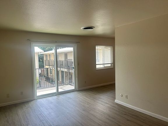 5th image of 145 Camellia Way APT 17