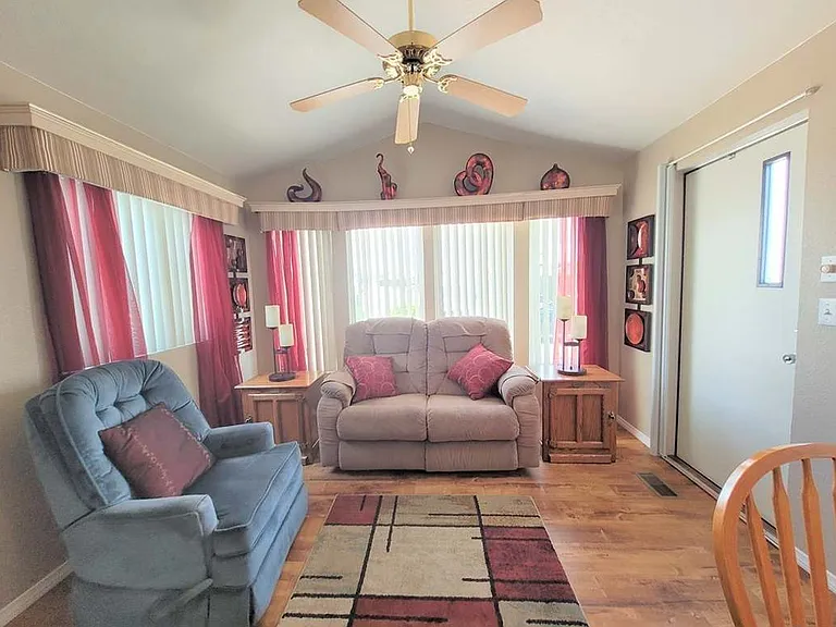 1295 S Cawston Ave #305 — Photo 3