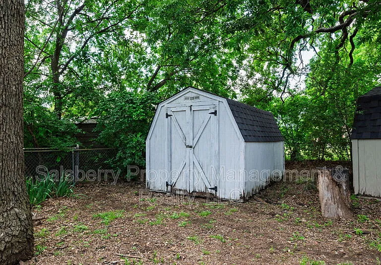 107 Windsor Ct — Photo 26