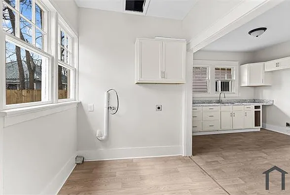 1233 Fulton Ave — Photo 12