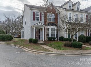 8805 Gerren Ct, Charlotte, NC 28217