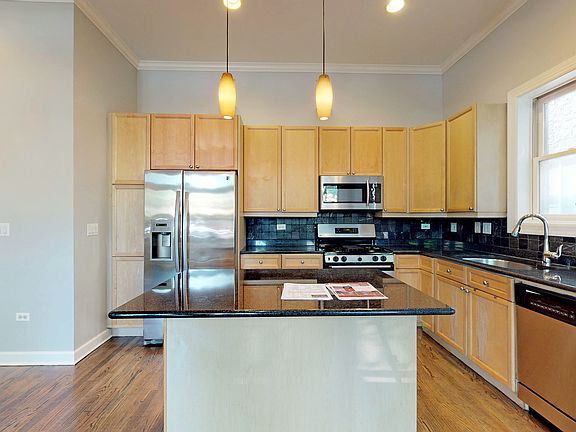 4th image of 3450 N Ashland Ave APT 1N