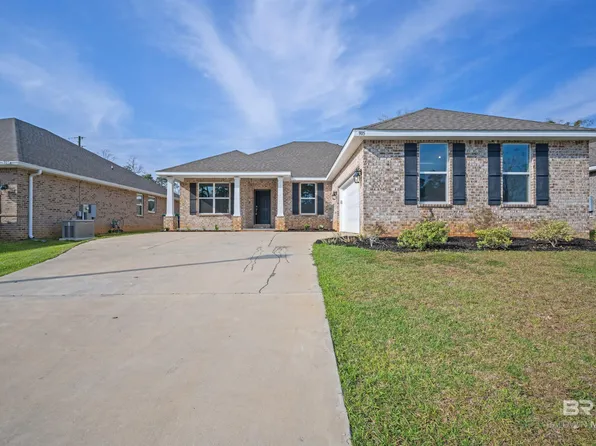 905 Ruisseau Dr, Foley, AL 36535