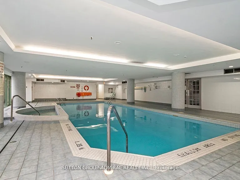 61 Markbrook Ln #1505 — Photo 2