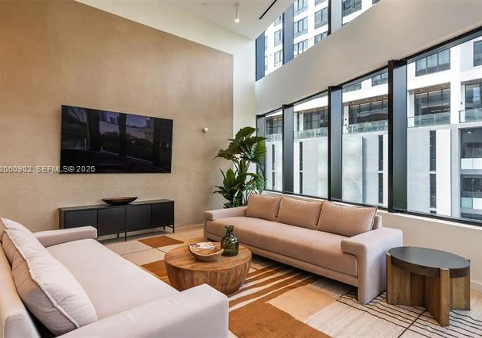 225 N Miami Ave cu-2904, Miami, FL 33128 — Photo 1