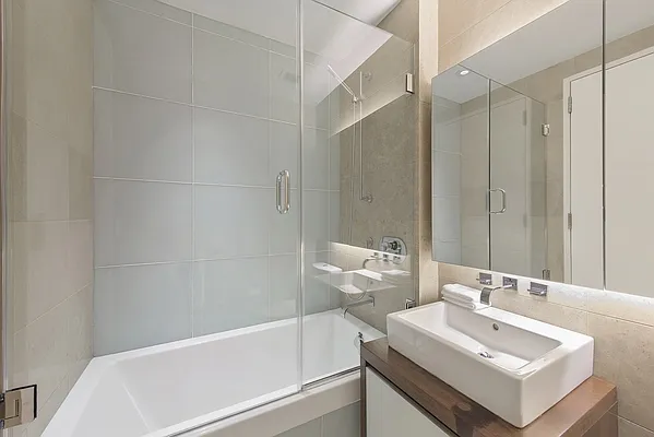 Rented by Nest Seekers International | media 44