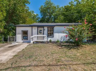 210 Neathery St, Farmersville, TX 75442
