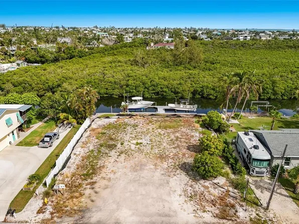508 77th St Lot 26, Bradenton Beach, FL 34217