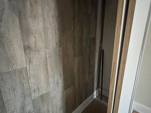 4th image of 4606 N Lowell Ave #1