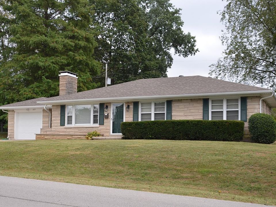 1st image of 1027 Algonquin Trl