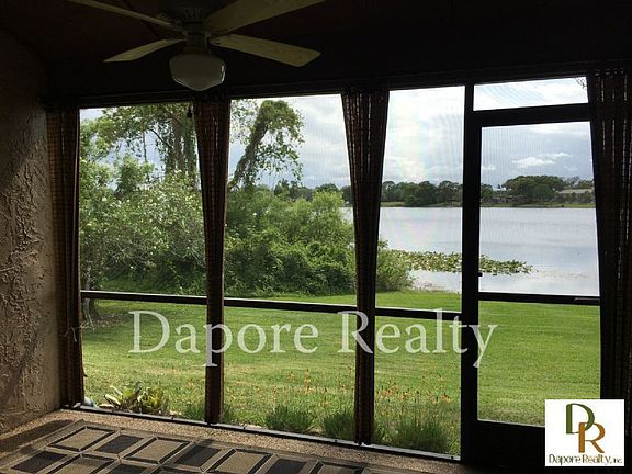 3rd image of 138 Carolwood Blvd
