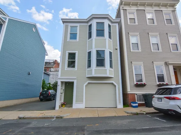 67 School St, Charlestown, MA 02129