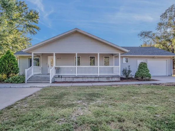 613 N Main St, Elbing, KS 67041