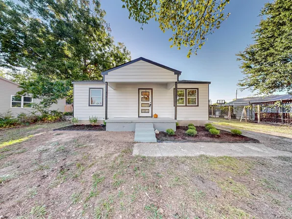 2615 S Montreal Ave, Dallas, TX 75224