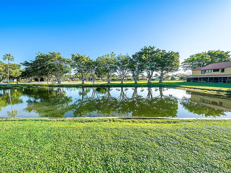 19918 Villa Lante Pl #19918 — Photo 32