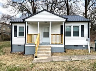 615 Riverside Dr, Lincolnton, NC 28092