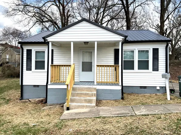 615 Riverside Dr, Lincolnton, NC 28092