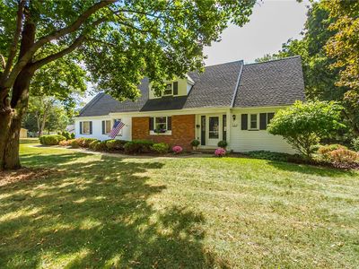 6 Arrowhead Rd, Pittsford, NY, 14534