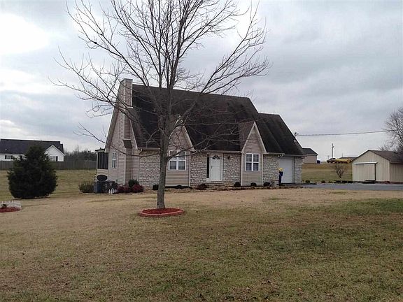 4th image of 79 Collins Ln