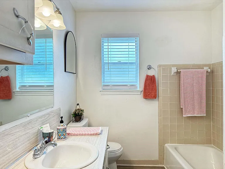 6002 De Milo Dr — Photo 8