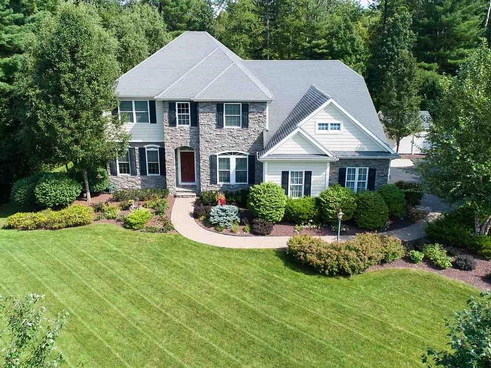 1st image of 37 Shelbourne Dr