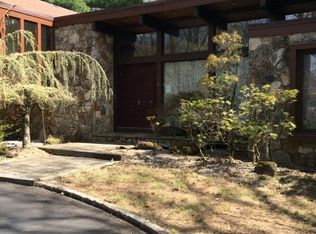 40 Nottingham Dr, Watchung, NJ 07069