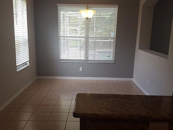 4th image of 1541 McCrea Dr