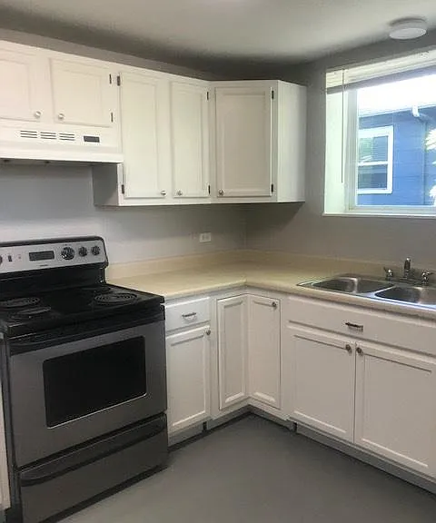 12 Newton St #10 — Photo 6