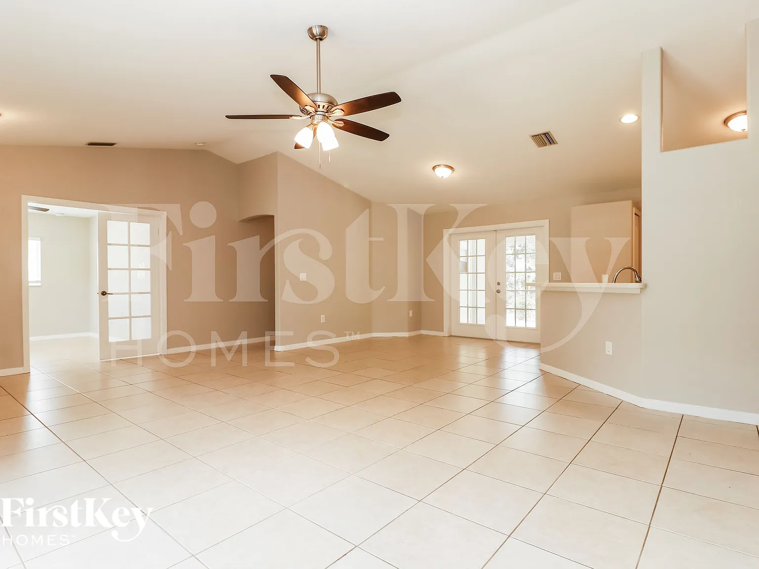 3 bed, 2.0 bath, 1562 sqft, $1,625 — Photo 2