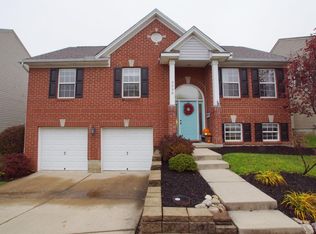 3338 Kleeman Lake Ct, Cincinnati, OH 45211