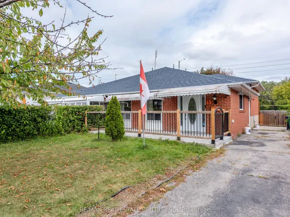 45 Autumn Blvd, Brampton, ON L6T 2W1