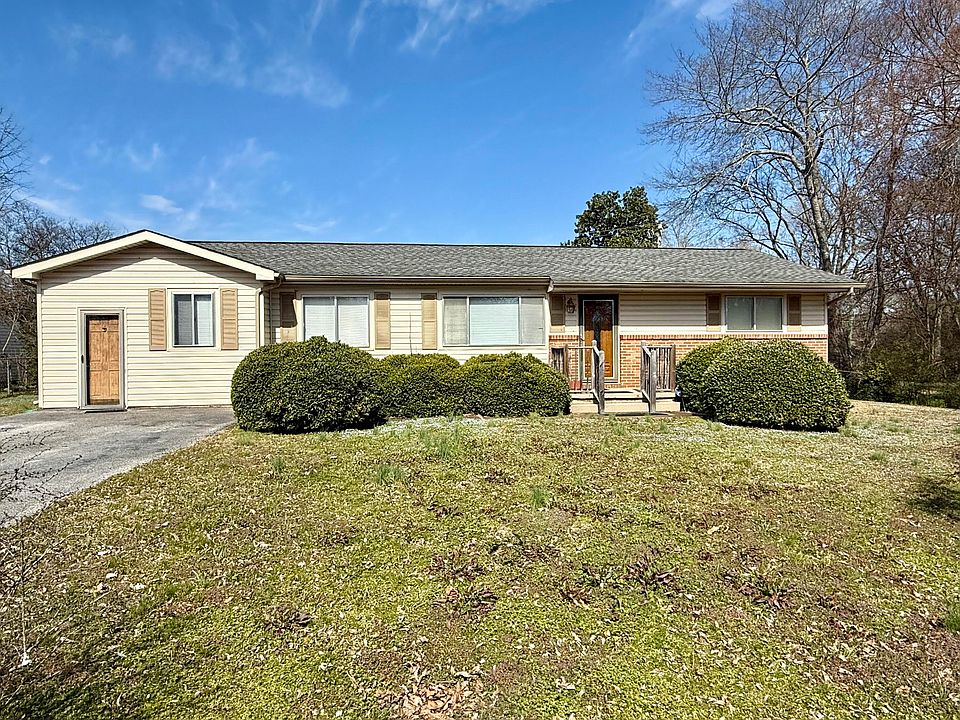 1st image of 267 Greenfield Dr