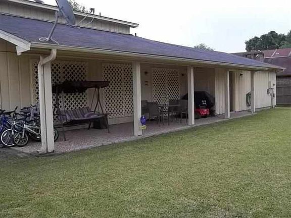 4th image of 2829 Sheridan Ln