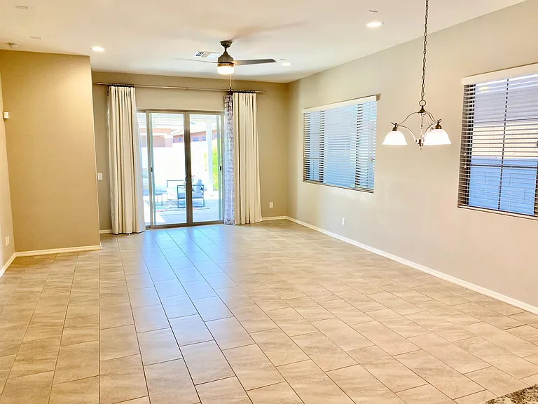 3047 E Austin Dr — Photo 7
