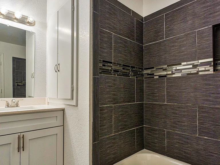 Lake Hefner Townhomes — Photo 32