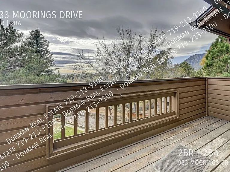 933 Moorings Dr — Photo 17