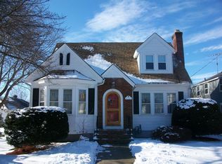 677 Willett Ave, Riverside, RI 02915