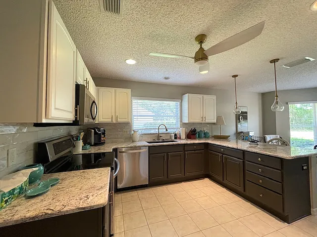 2126 Sansores St — Photo 7