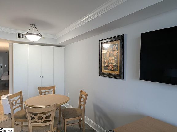 5th image of 2201 S Ocean Blvd #105
