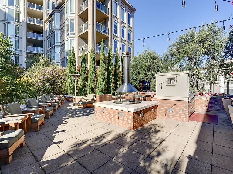 88 King St #110 — Photo 31